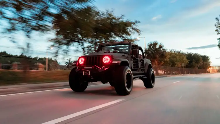 Jeep Wrangler rental driving view mph club
