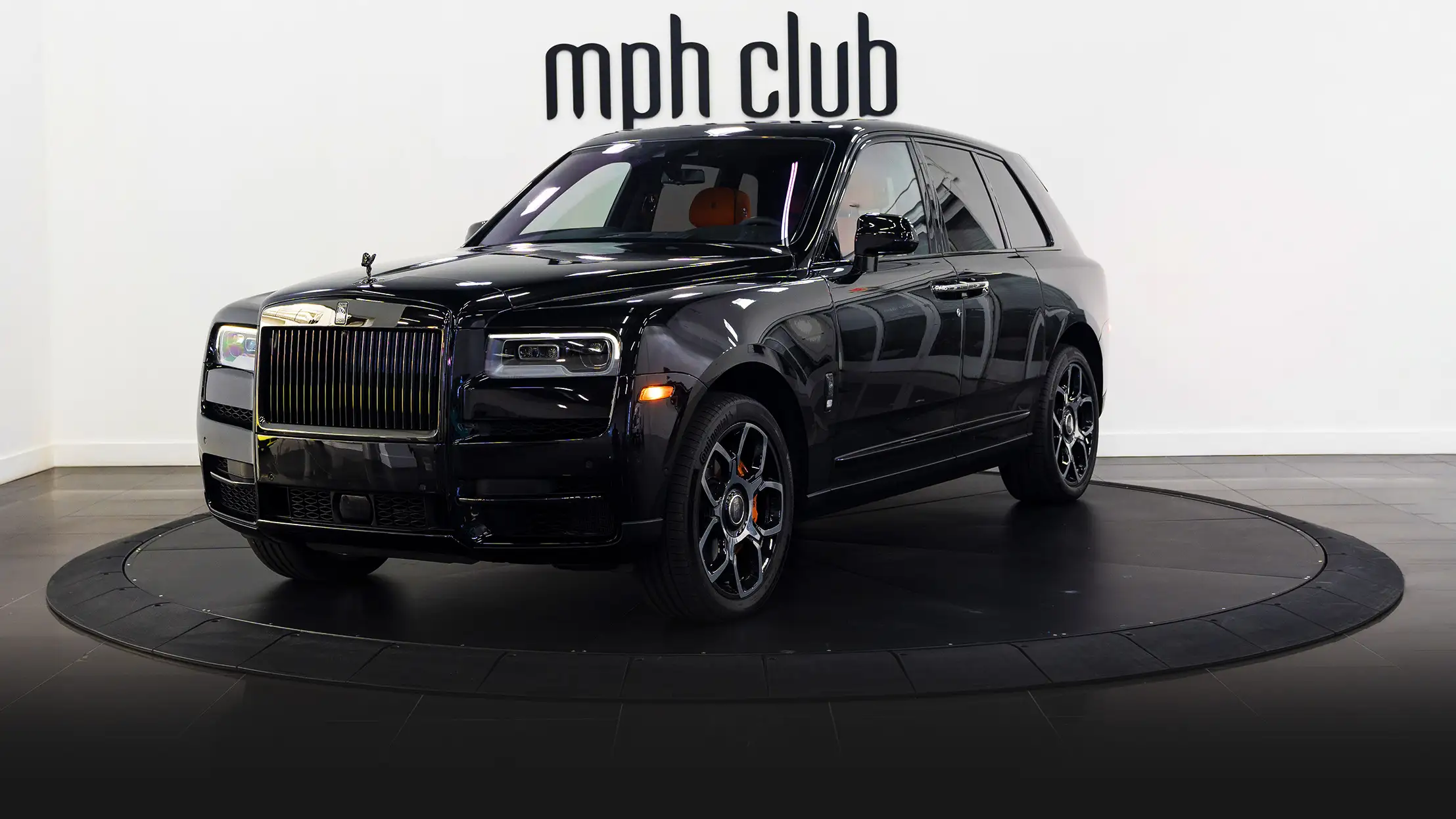 Rolls-Royce Cullinan Dimensions & Features