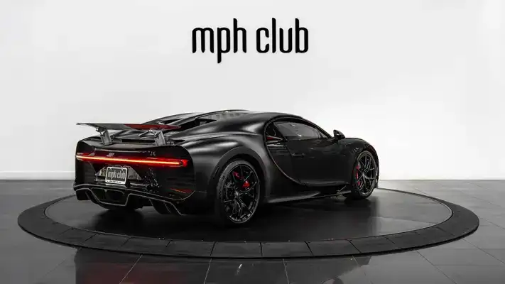 Bugatti Chiron Rental - Exotic Car Rentals - mph club