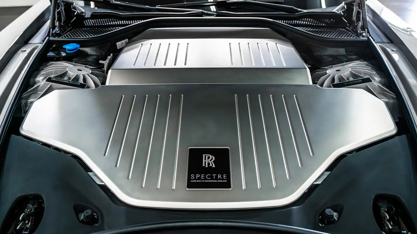 Rolls Royce Spectre blog - mph club 3