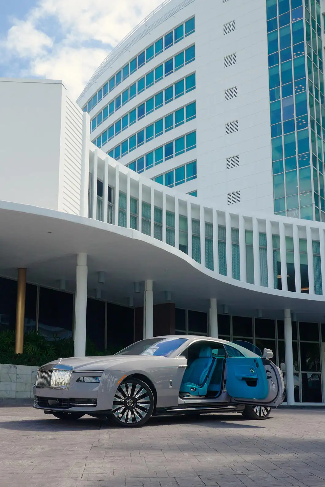 Rolls Royce Spectre blog - mph club 5