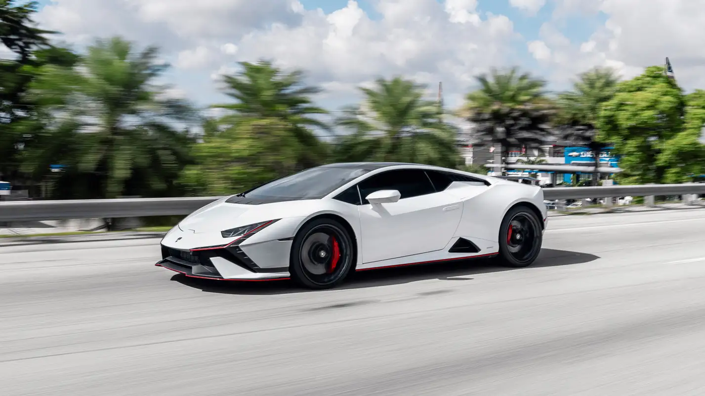 Top 7 places to drive a Lamborghini in orlando - mph club blog 3