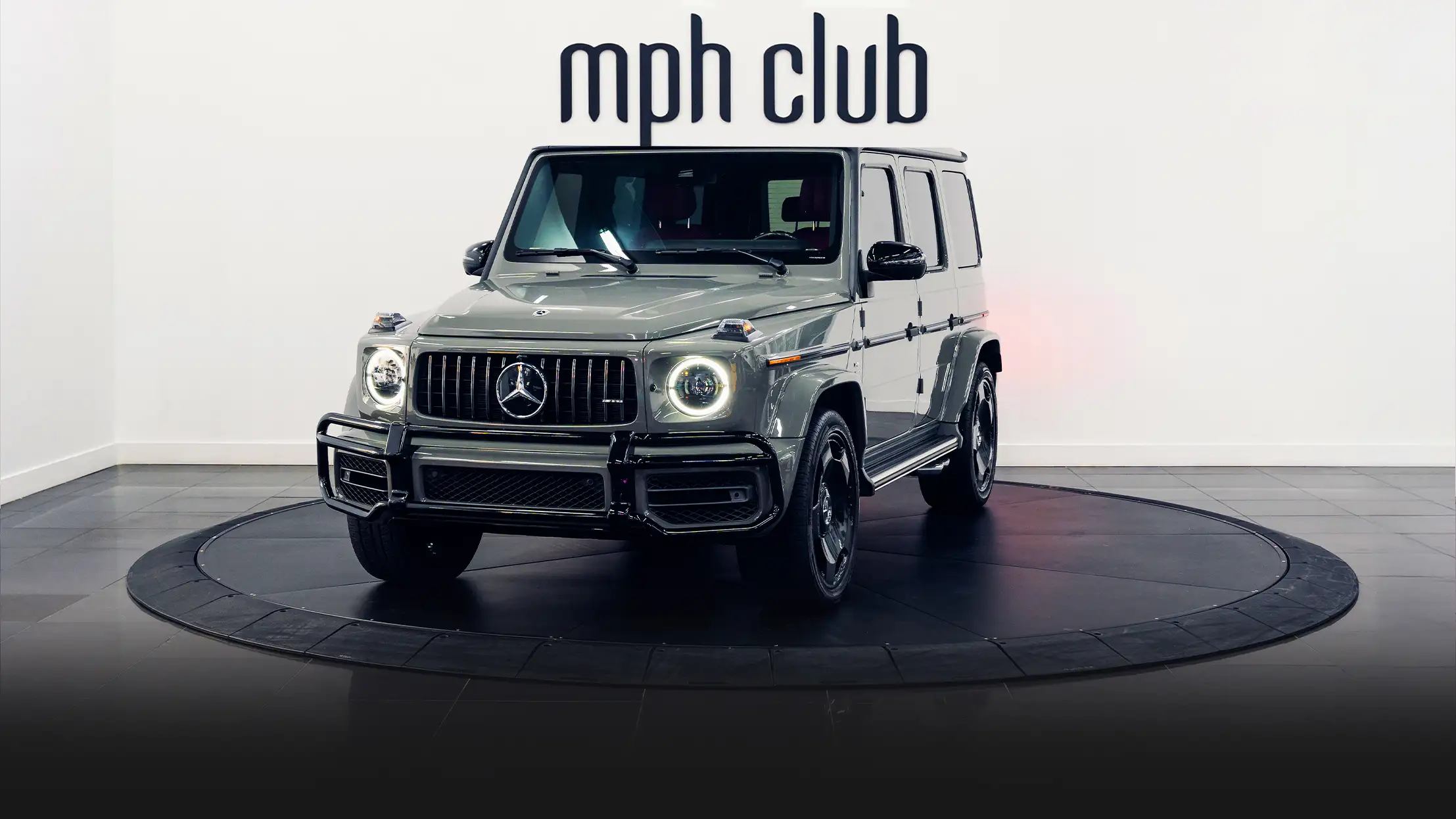 Top luxury SUVs to rent in 2025 blog - mph club 5
