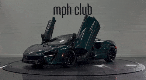 McLaren Artura rental - mph club