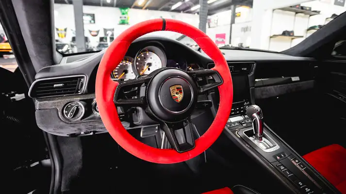 Porsche 911 GT3 RS rental dashboard view - mph club