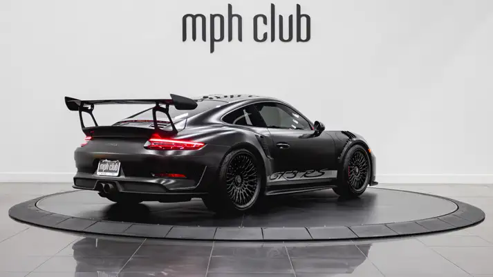 Porsche 911 GT3 RS rental rear view - mph club