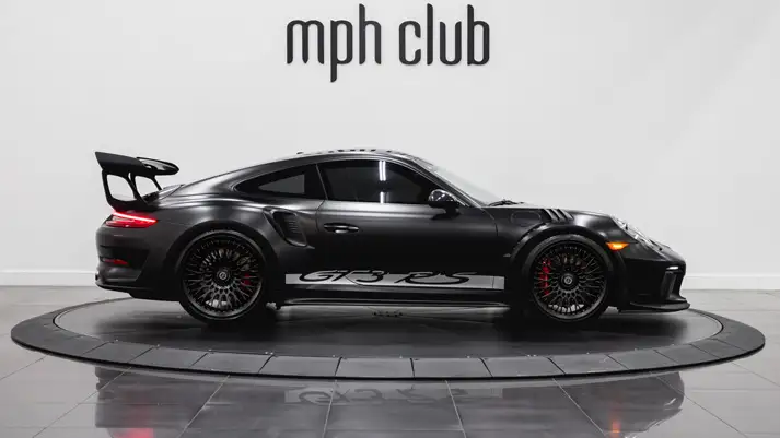 Porsche 911 GT3 RS rental side view - mph club