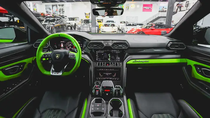 green-on-green-lamborghini-urus-s-rental-dashboard-view-mph-club